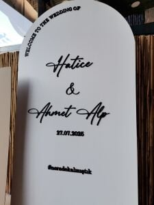 Düğün & Nişan Dekoratif Karşılama Ahşap 2li  120 cm Set ( Bej & Beyaz)