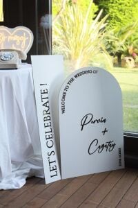 Düğün & Nişan Dekoratif Karşılama Ahşap 2li Zarif Set.